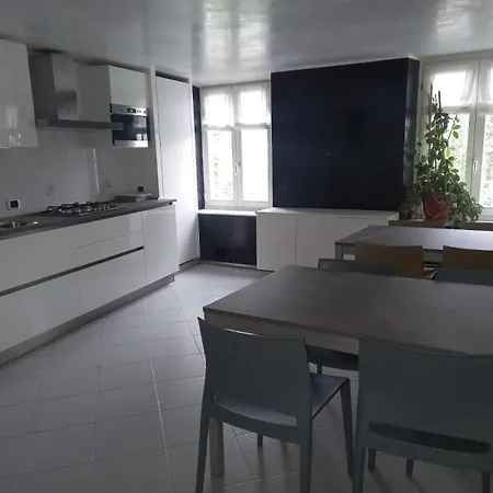 Apartment Sweet *